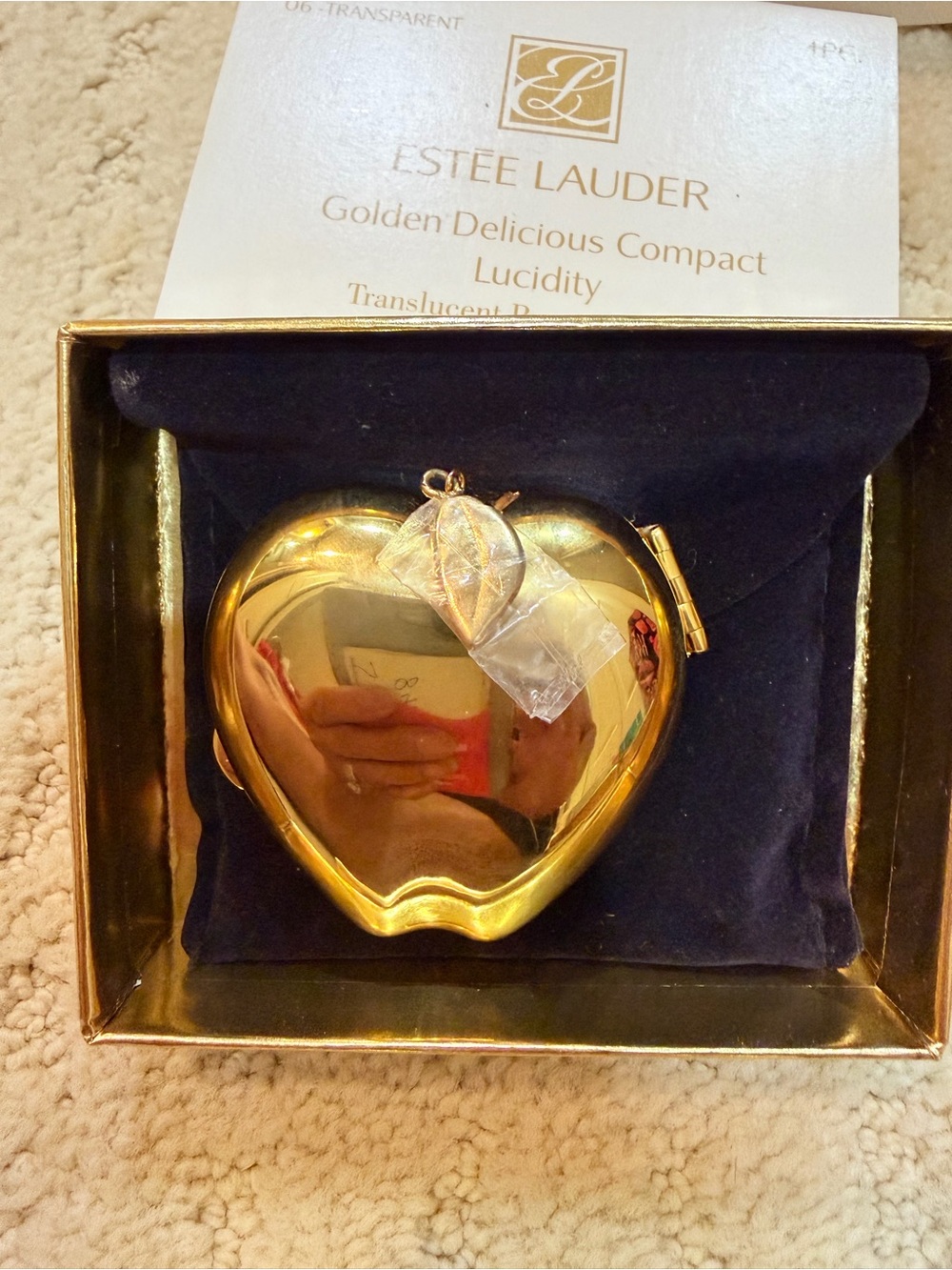 Estee Lauder Golden Apple Lucidity compact